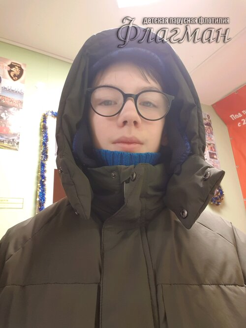 06c9d490.ID Photo out.080632